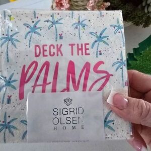 Deck the Palms NAPKINS.#40 NEW